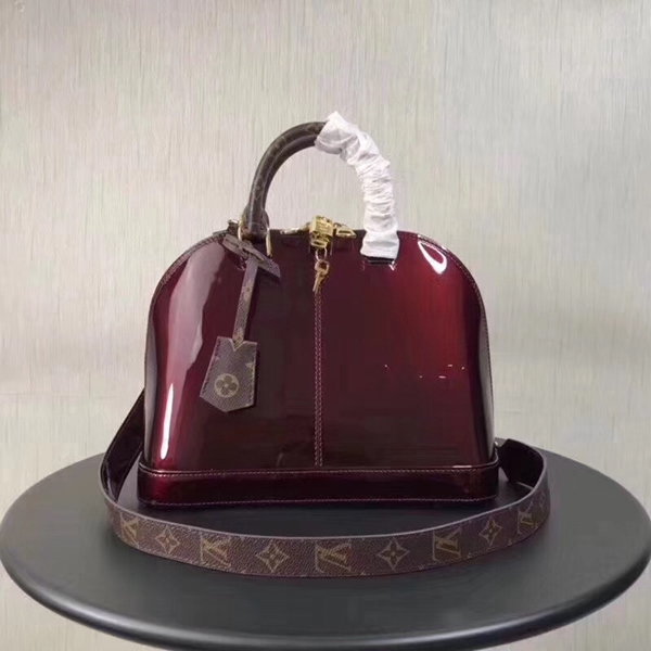 ルイヴィトンバッグ正面デザイン